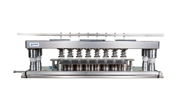 Multi-head stamping mold